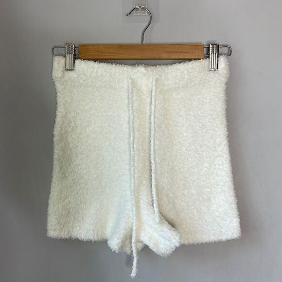 NWT Garage White Soft Fuzzy Shorts - Picture 2 of 11